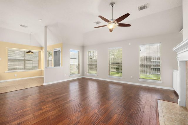 3715 Crescent Drive, Pearland, TX 77584