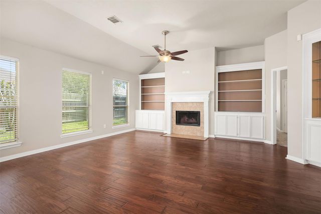 3715 Crescent Drive, Pearland, TX 77584