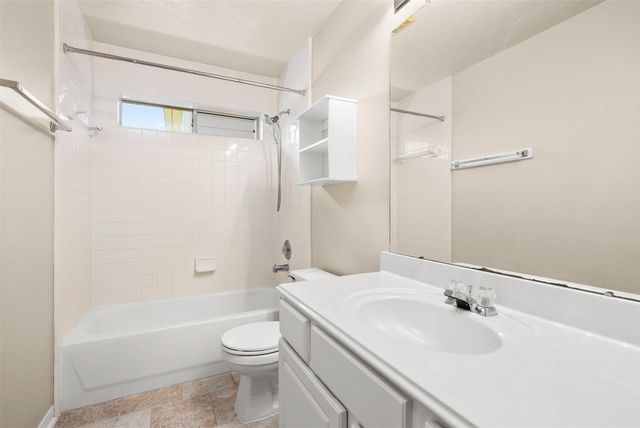 3715 Crescent Drive, Pearland, TX 77584