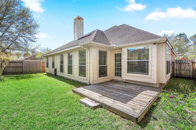 3715 Crescent Drive, Pearland, TX 77584