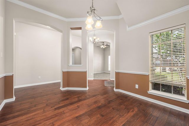 3715 Crescent Drive, Pearland, TX 77584