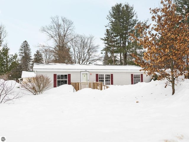 303 S Orange Street, Kalkaska, MI 49646