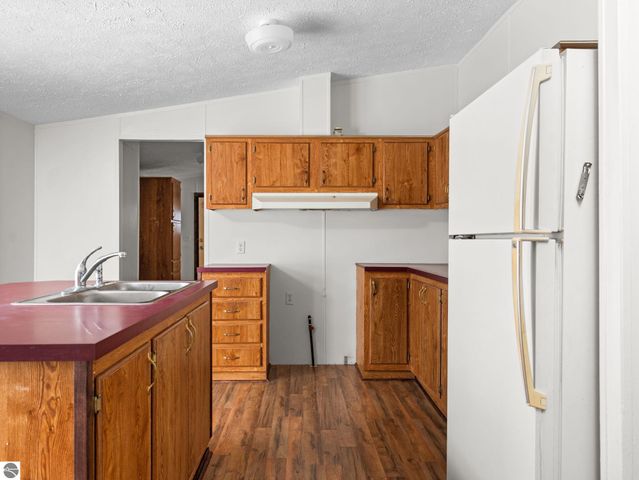 303 S Orange Street, Kalkaska, MI 49646