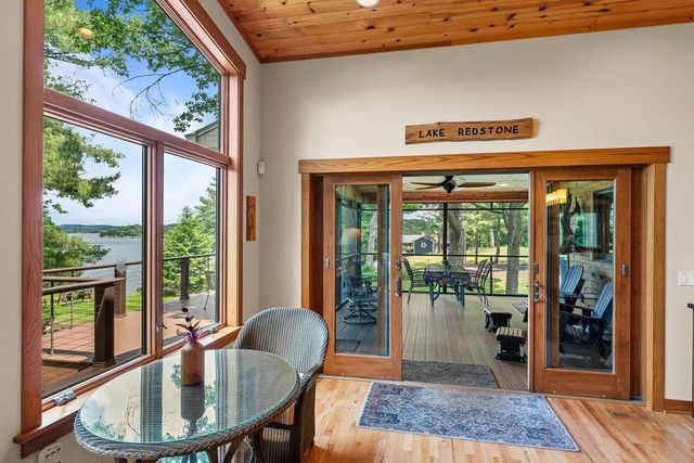 S1501 Canary Court, La Valle, WI 53941