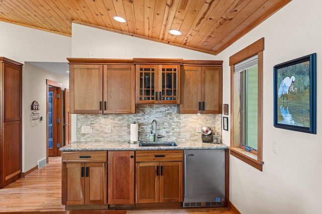 S1501 Canary Court, La Valle, WI 53941