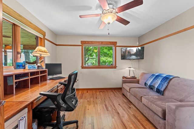 S1501 Canary Court, La Valle, WI 53941