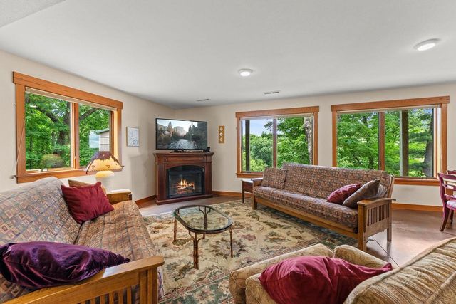 S1501 Canary Court, La Valle, WI 53941