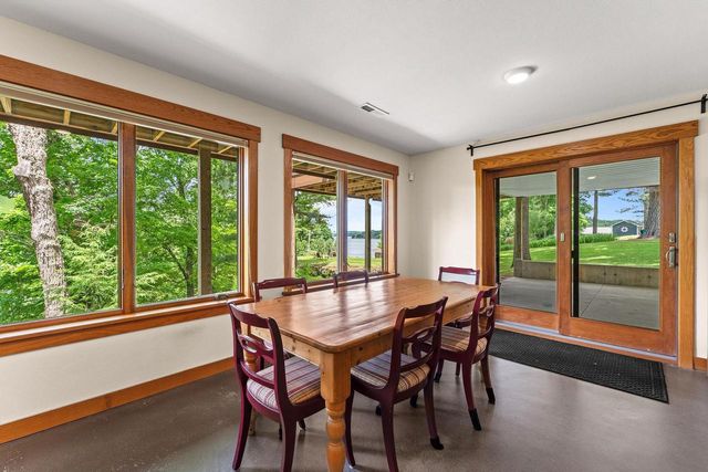 S1501 Canary Court, La Valle, WI 53941