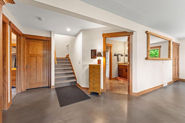 S1501 Canary Court, La Valle, WI 53941