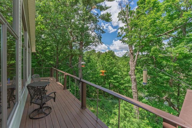 S1501 Canary Court, La Valle, WI 53941