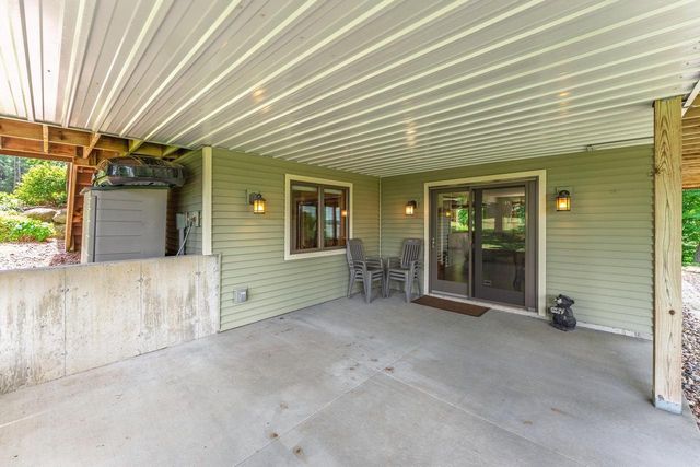 S1501 Canary Court, La Valle, WI 53941