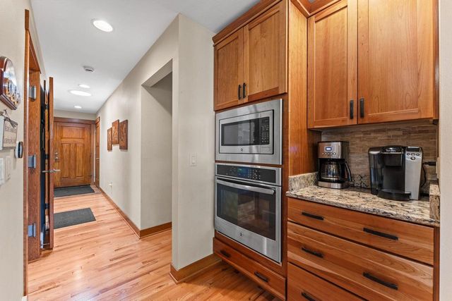 S1501 Canary Court, La Valle, WI 53941