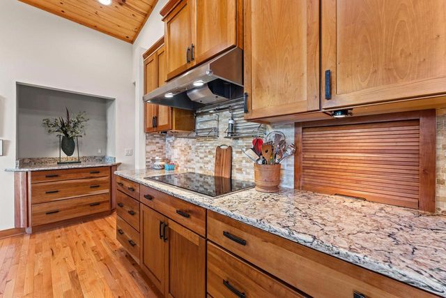 S1501 Canary Court, La Valle, WI 53941
