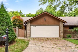 5412 Village Courtway Lane, St Louis, MO 63128