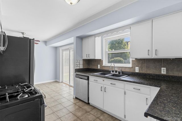 5155 Oxford Court, Swartz Creek, MI 48473