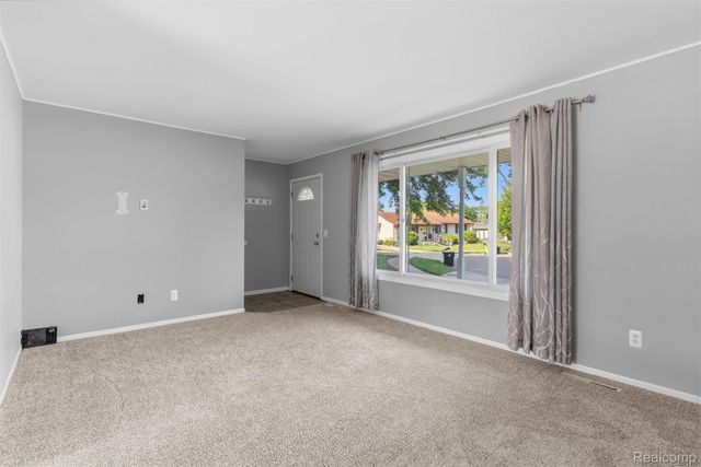 5155 Oxford Court, Swartz Creek, MI 48473