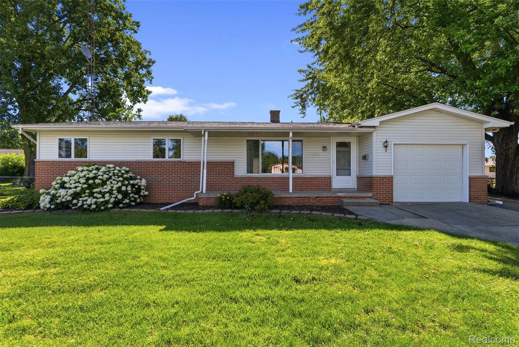 5155 Oxford Court, Swartz Creek, MI 48473