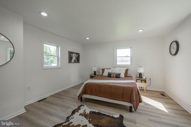8 COLUMBIA AVE, Newfield, NJ 08344