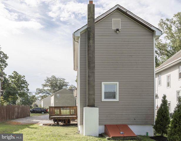 8 COLUMBIA AVE, Newfield, NJ 08344