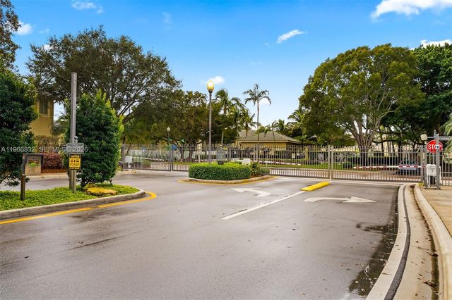 2167 Hacienda Ter, Weston, FL 33327