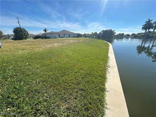 506 NE 21st PL, Cape Coral, FL 33909