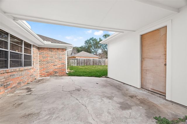 13335 Trompilla Lane, Houston, TX 77083