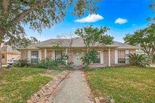 13335 Trompilla Lane, Houston, TX 77083