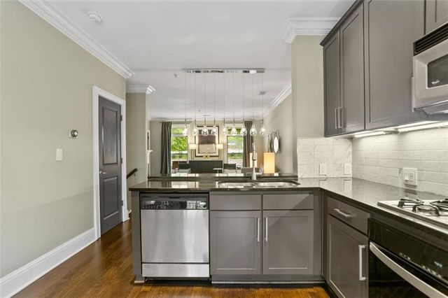 244 Le Gran Bend 63, Atlanta, GA 30328