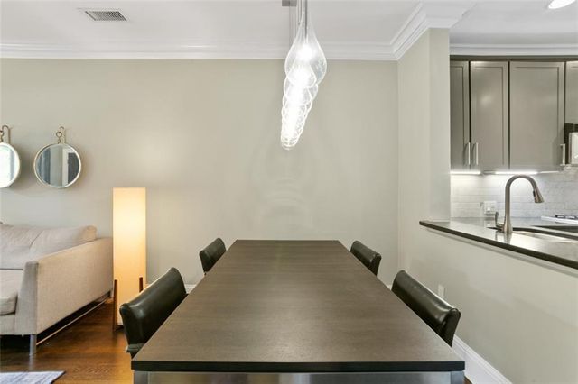 244 Le Gran Bend 63, Atlanta, GA 30328