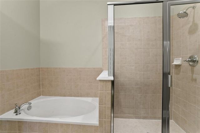 244 Le Gran Bend 63, Atlanta, GA 30328