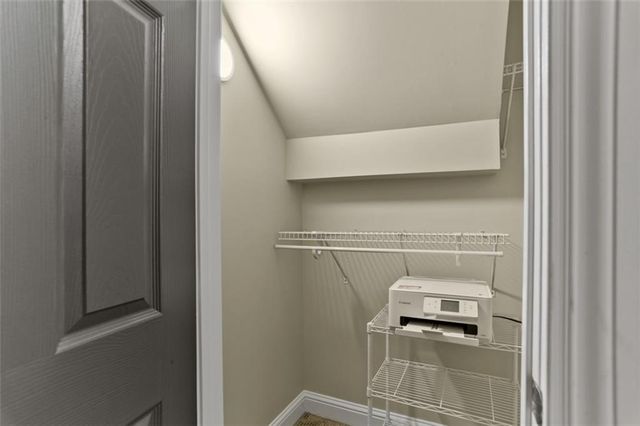 244 Le Gran Bend 63, Atlanta, GA 30328