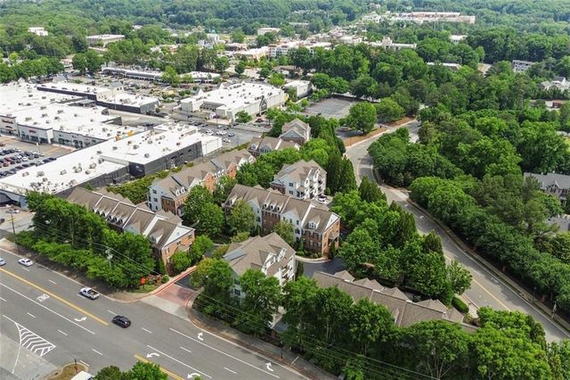 244 Le Gran Bend 63, Atlanta, GA 30328