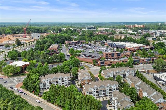 244 Le Gran Bend 63, Atlanta, GA 30328