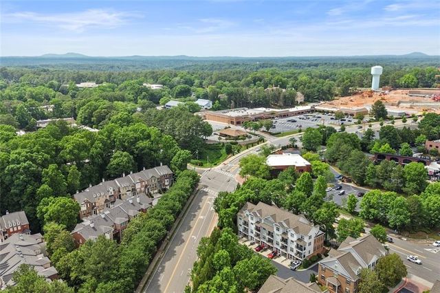 244 Le Gran Bend 63, Atlanta, GA 30328