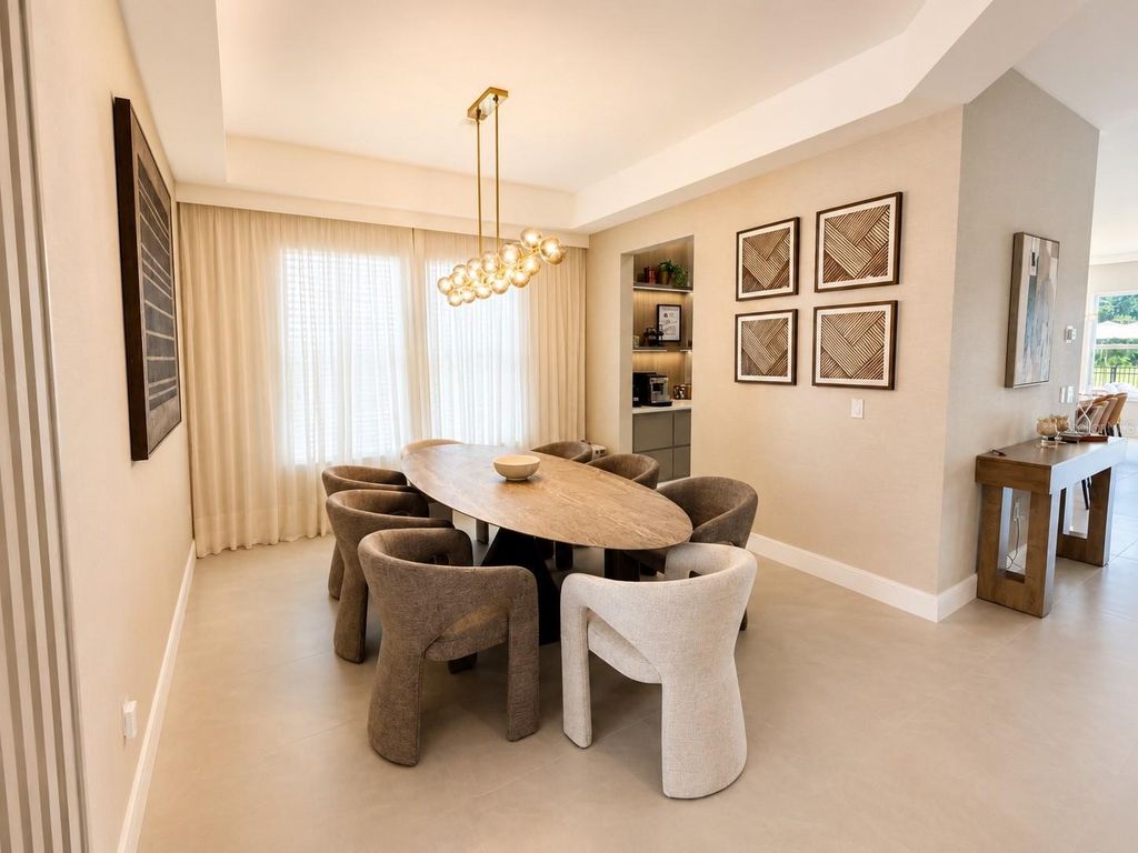 Image 16 of property listing at 12676 SALOMON COVE DRIVE, Windermere, FL 34786