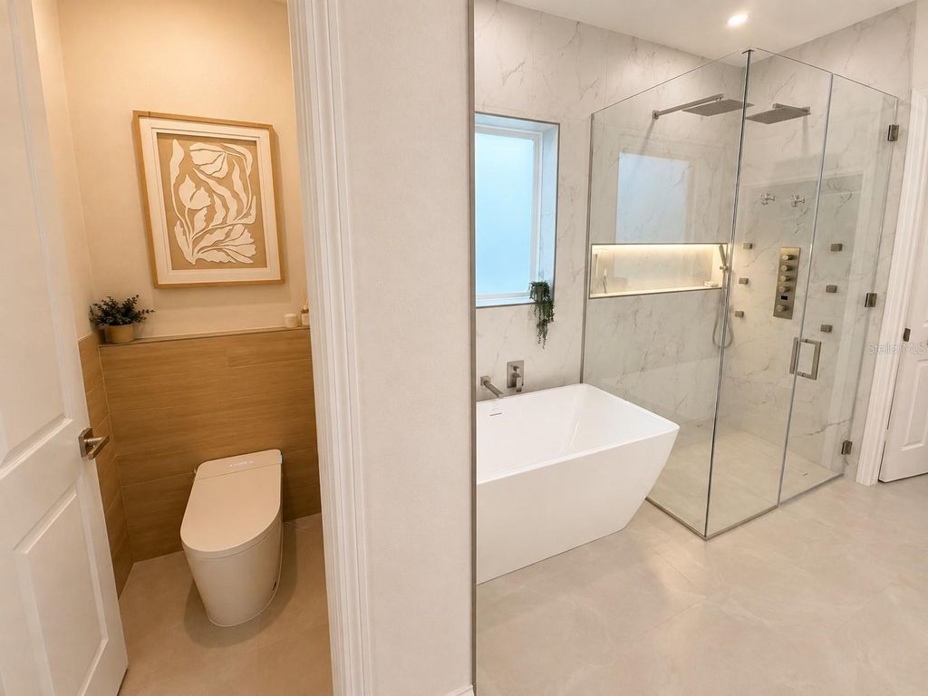 Image 52 of property listing at 12676 SALOMON COVE DRIVE, Windermere, FL 34786
