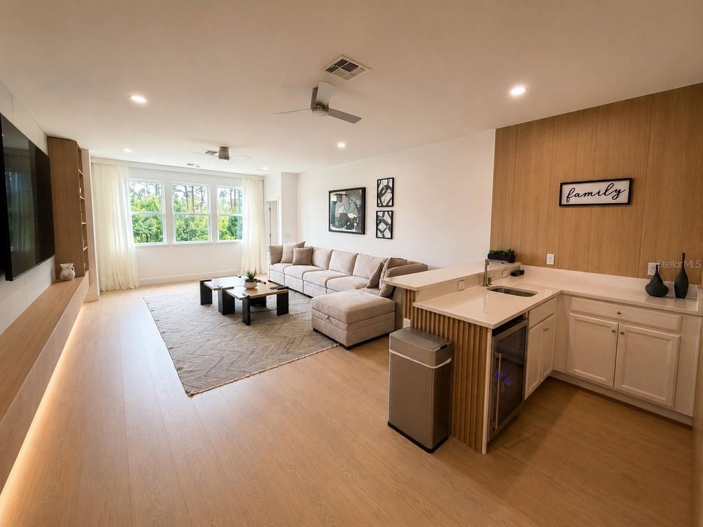 Image 69 of property listing at 12676 SALOMON COVE DRIVE, Windermere, FL 34786