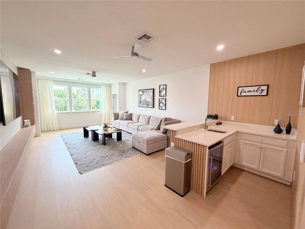 Image 70 of property listing at 12676 SALOMON COVE DRIVE, Windermere, FL 34786