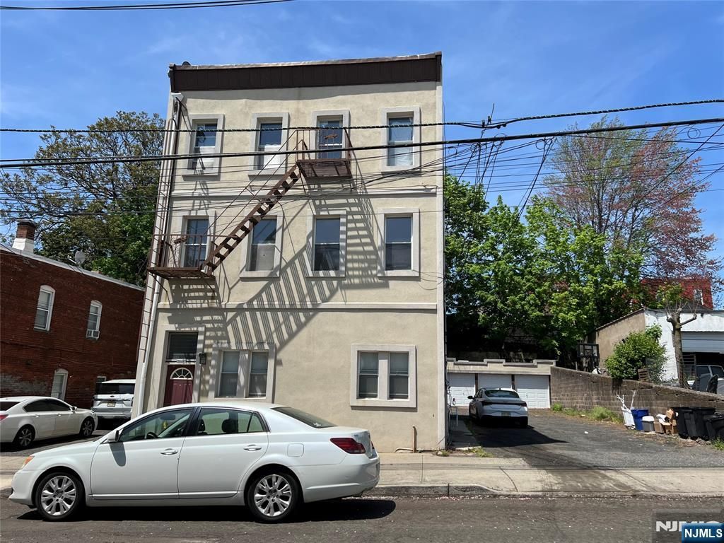 159 Westminster Place 3, Lodi, NJ 07644