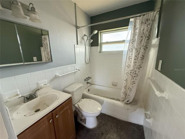 7366 ROYAL PALM DRIVE, New Port Richey, FL 34652