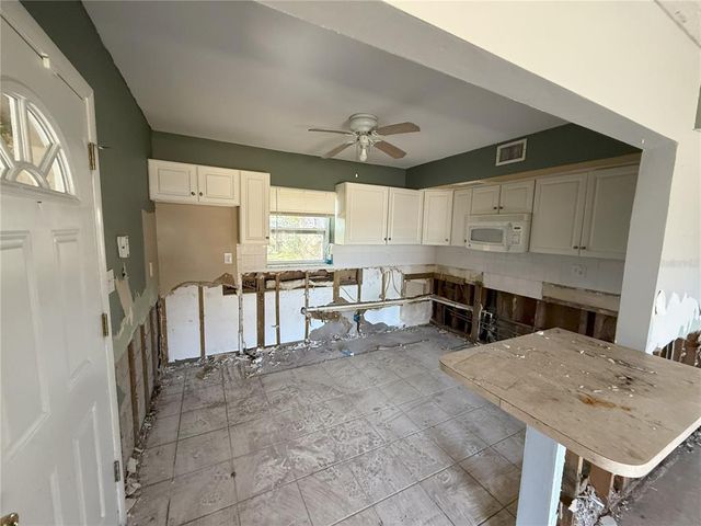 7366 ROYAL PALM DRIVE, New Port Richey, FL 34652
