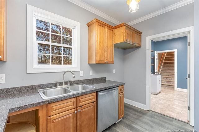 15 Cross Roads Court, Broadway, NC 27505