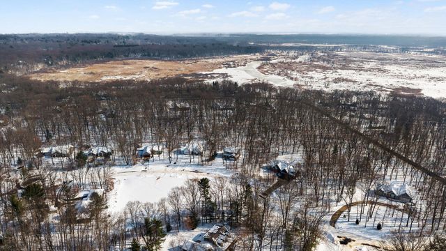 3177 Lighthouse Way 4, Saugatuck Twp, MI 49453