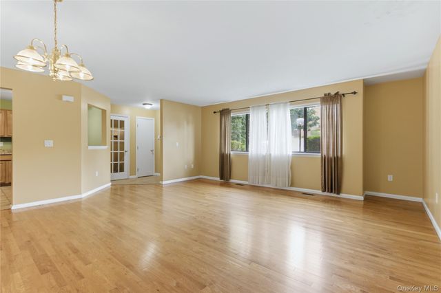 702 Scenic Lane, Poughkeepsie, NY 12603
