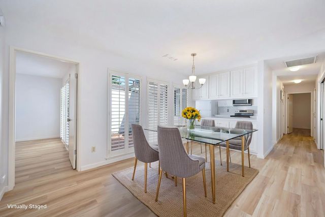 2502 American River Dr, Sacramento, CA 95864