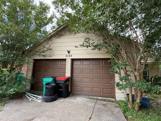 5122 Pepper Mill Street, Baytown, TX 77521