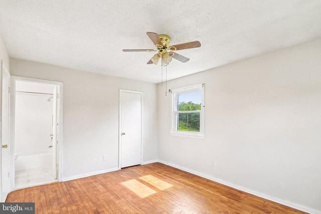 7303 CALDER DR, Capitol Heights, MD 20743