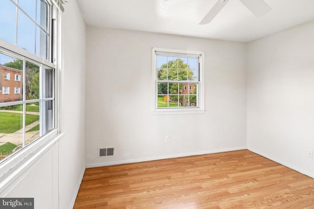 7303 CALDER DR, Capitol Heights, MD 20743