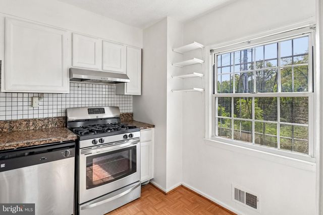 7303 CALDER DR, Capitol Heights, MD 20743