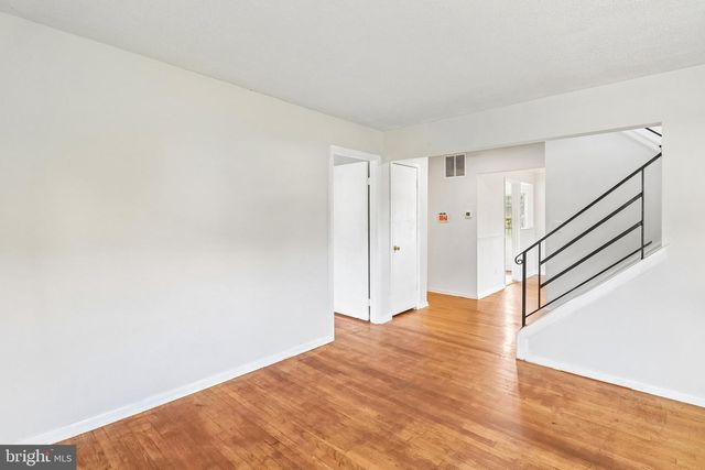 7303 CALDER DR, Capitol Heights, MD 20743